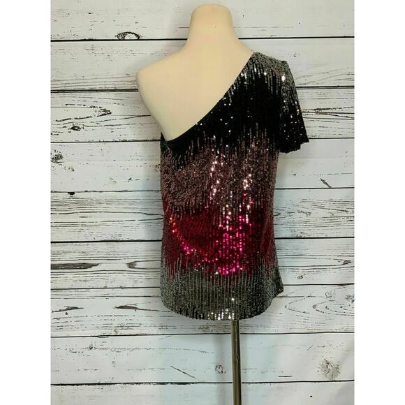 Drew Silver Pink Gray Sequin one shoulder blouse Size Medium - Picture 2 of 9